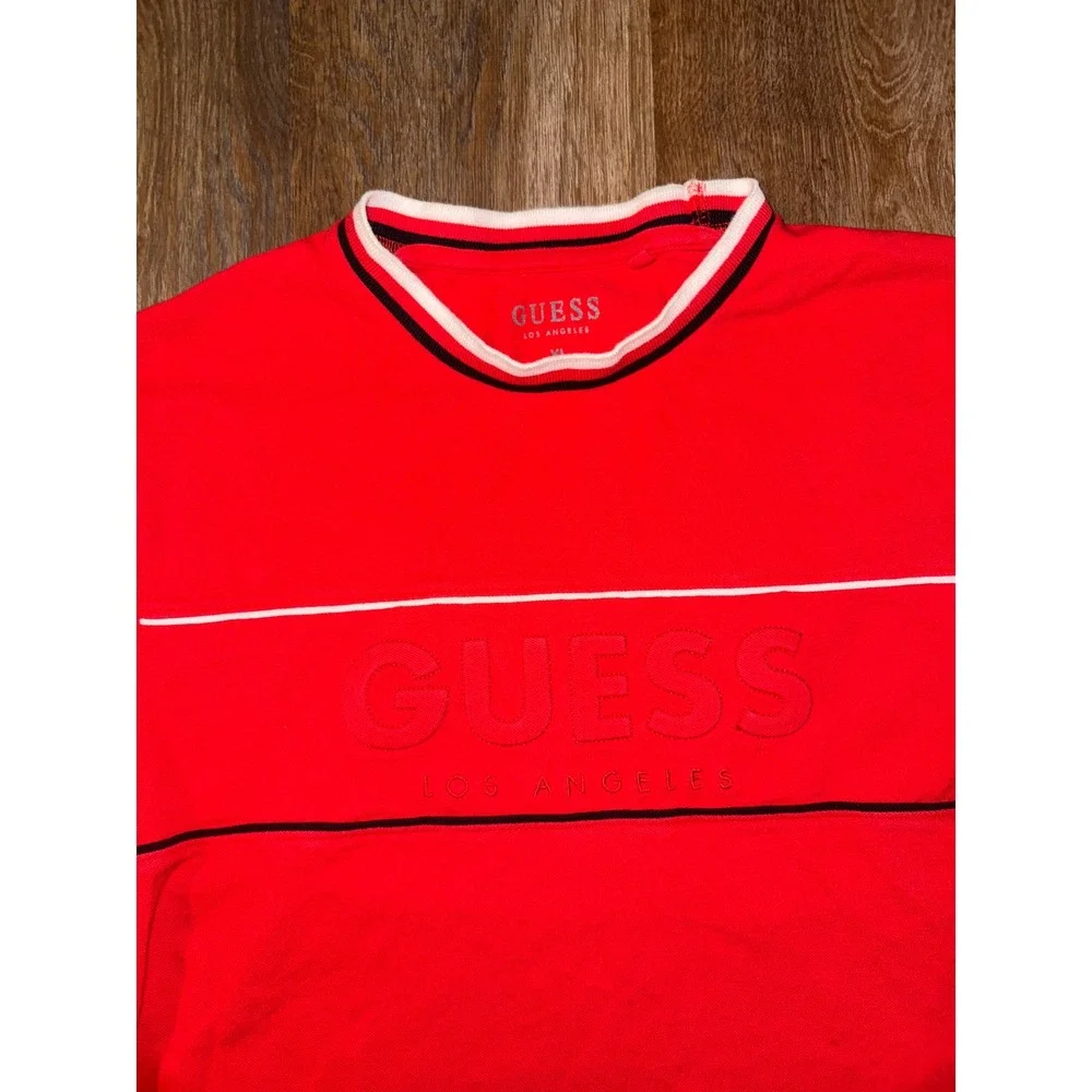 GUESS Los Angeles Red Logo‎ Embroidered T Shirt Men's Size XL - Picture 2 of 4